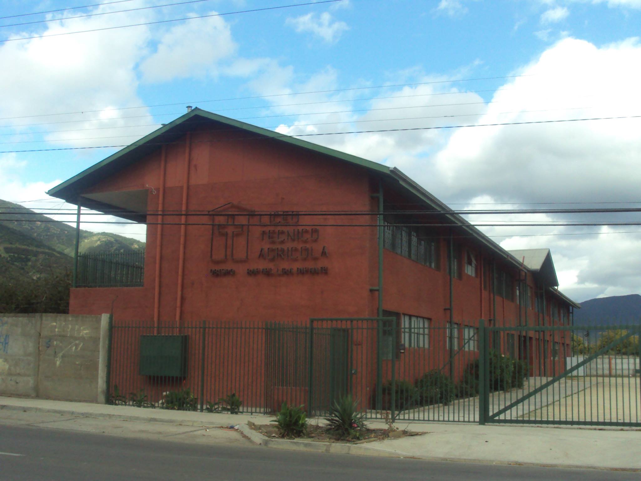 (c) Liceoagricoladelacruz.cl